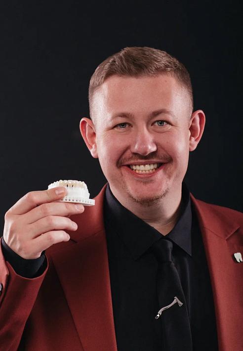 Константин Прокопенко — врач стоматолог высшей категории об инновациях в эстетической стоматологии